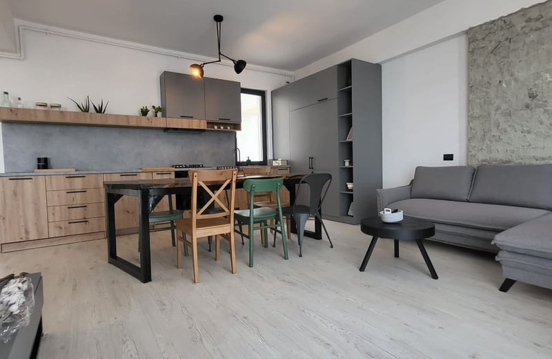 Rental of a comfortable 3-room apartment, 93 m², Tomis Nord, Constanta, Romania